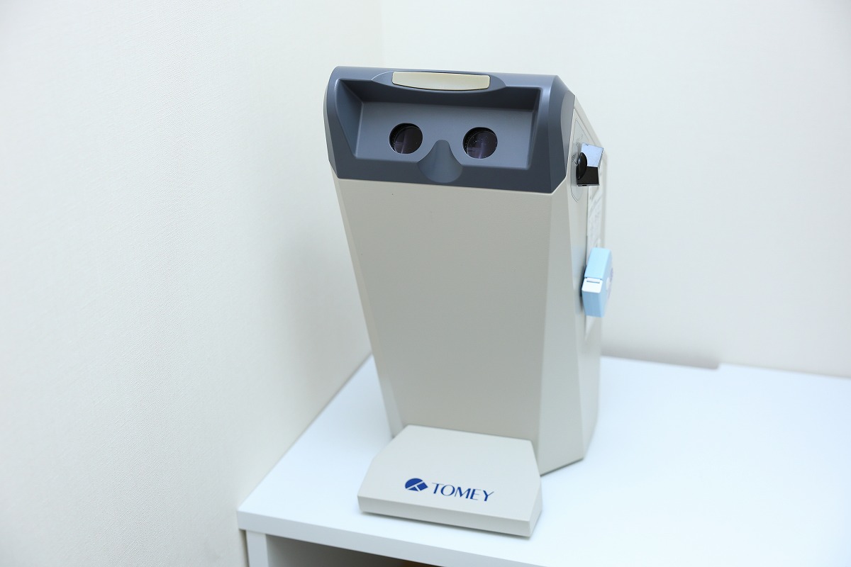 視力検査機器